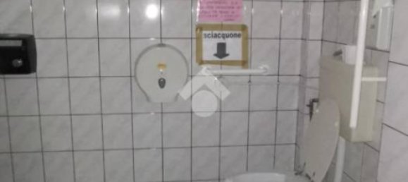 Gewerbliche Immobilie in Solaro, Italy 300m², Nr. 128946 11