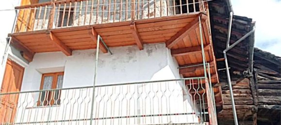 Casa de 5 habitaciónes en Fontainemore, Italy No. 146672 2