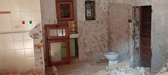 Casa de 5 habitaciónes en Fontainemore, Italy No. 146672 12