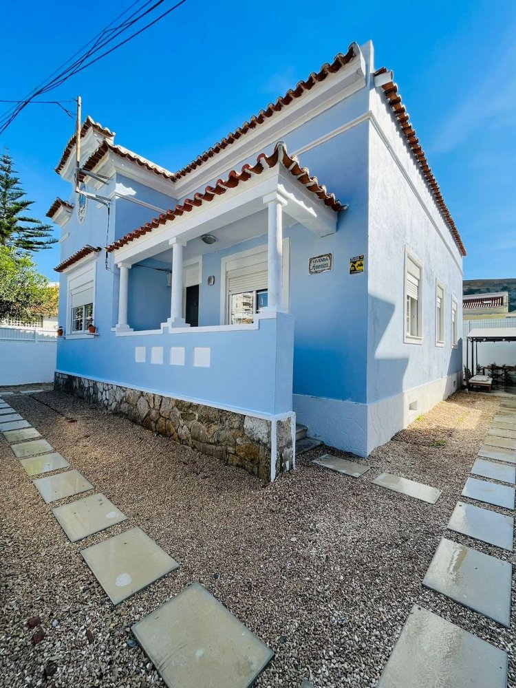 10 bedrooms House in Costa da Caparica, Portugal No. 15569