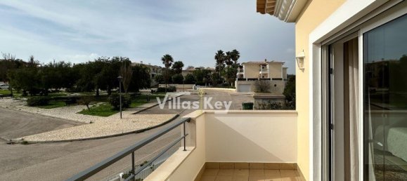 Дуплекс с 3 спальнями в Лагуш, Португалия № 113880 8