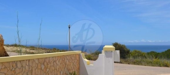 4 bedrooms Villa in Luz, Portugal No. 132073 3