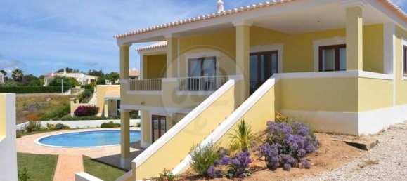 4 bedrooms Villa in Luz, Portugal No. 132073 2