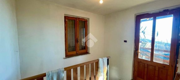3-Zimmer Haus in Castellamonte, Italy, Nr. 23640 9