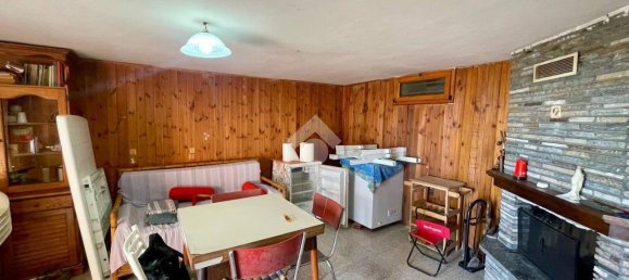 3-Zimmer Haus in Castellamonte, Italy, Nr. 23640 3