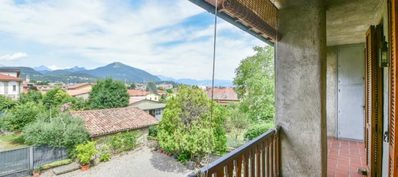 Квартира с 6 комнатами в Эрба, Италия № 278990 15