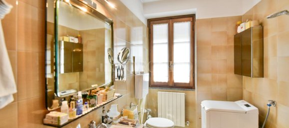 Квартира с 6 комнатами в Эрба, Италия № 278990 20