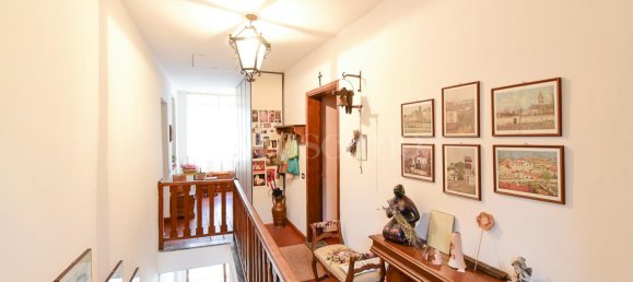 Квартира с 6 комнатами в Эрба, Италия № 278990 7