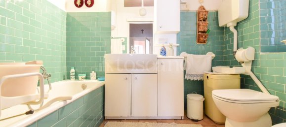 Квартира с 6 комнатами в Эрба, Италия № 278990 28