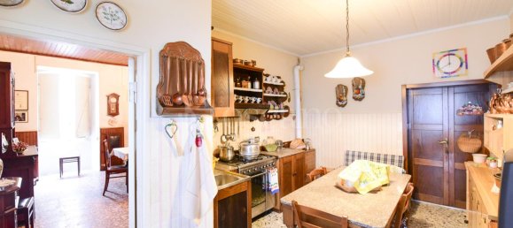 Квартира с 6 комнатами в Эрба, Италия № 278990 5