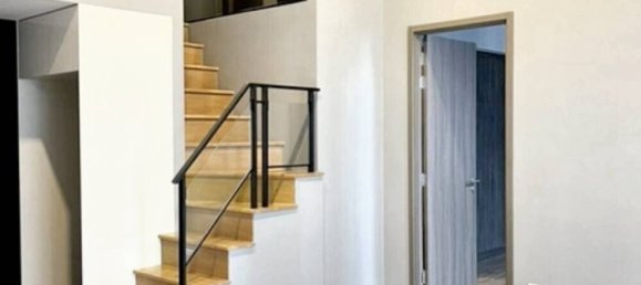 3 bedrooms Duplex in Huai Khwang, Thailand No. 20380 3