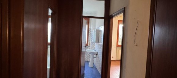3 bedrooms Apartment in Pisa, Italy No. 112555 11