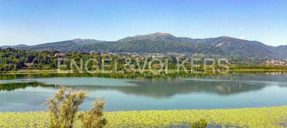 5 rooms Villa in Erba, Italy No. 6145 3