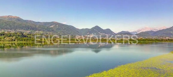 5 rooms Villa in Erba, Italy No. 6145 10