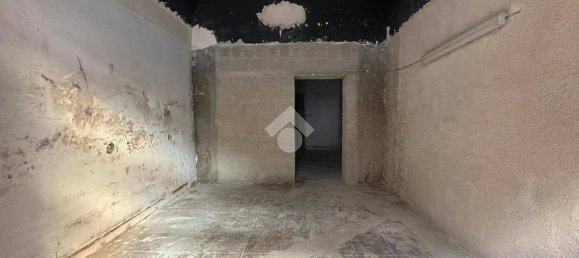 45m² Commercial property in Bari, Italy No. 311409 5