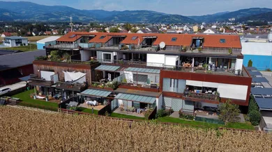 Propiedad comercial en Wolfsberg, Austria 1153 m² No. 102388