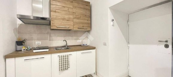 1 bedroom Apartment in Naples, Italy No. 33977 8