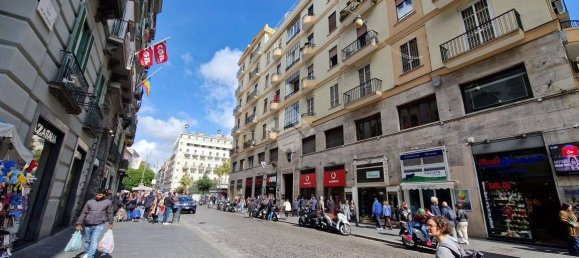 1 bedroom Apartment in Naples, Italy No. 33977 13