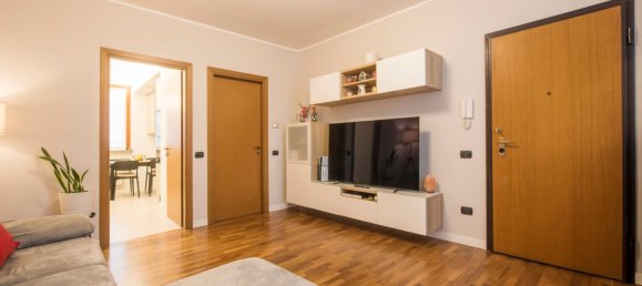 2 rooms Apartment in Cusago, Italy No. 76984 3