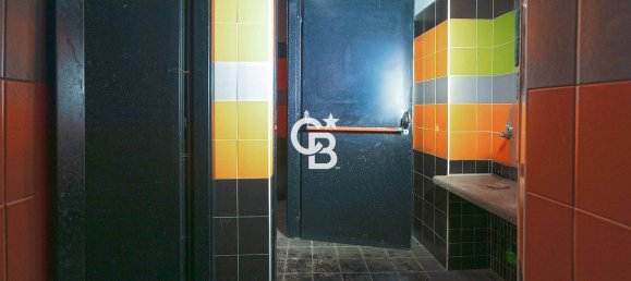 70m² Commercial property in Viterbo, Italy No. 281223 13