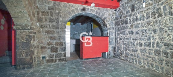 70m² Commercial property in Viterbo, Italy No. 281223 6