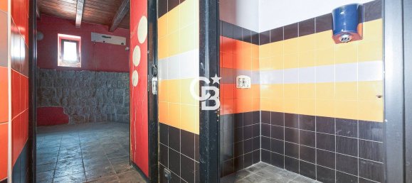 70m² Commercial property in Viterbo, Italy No. 281223 15