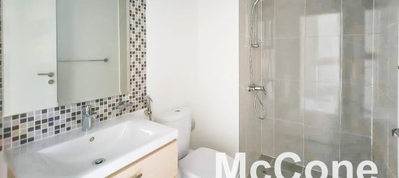 6 bedrooms Villa in Dubai, UAE No. 30661 7