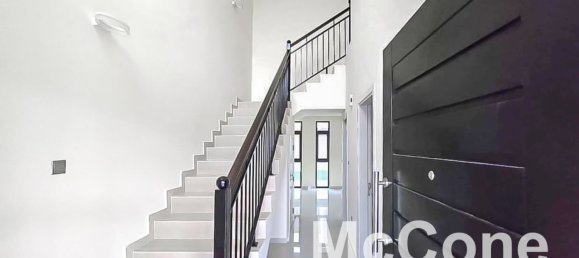 6 bedrooms Villa in Dubai, UAE No. 30661 12