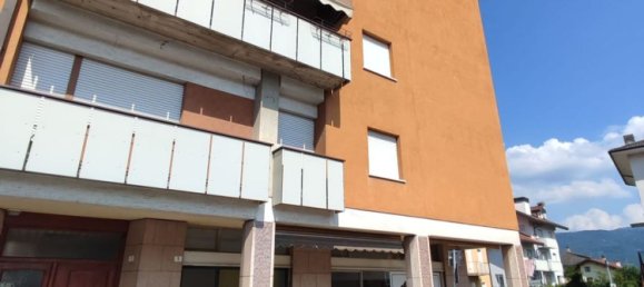 Gewerbliche Immobilie in Belluno, Italy 90m², Nr. 277351 2