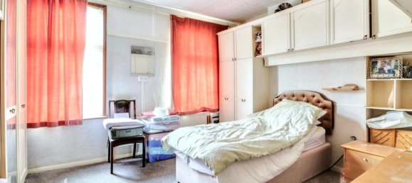 2 bedrooms Commercial property in Romford, United Kingdom No. 4820 6