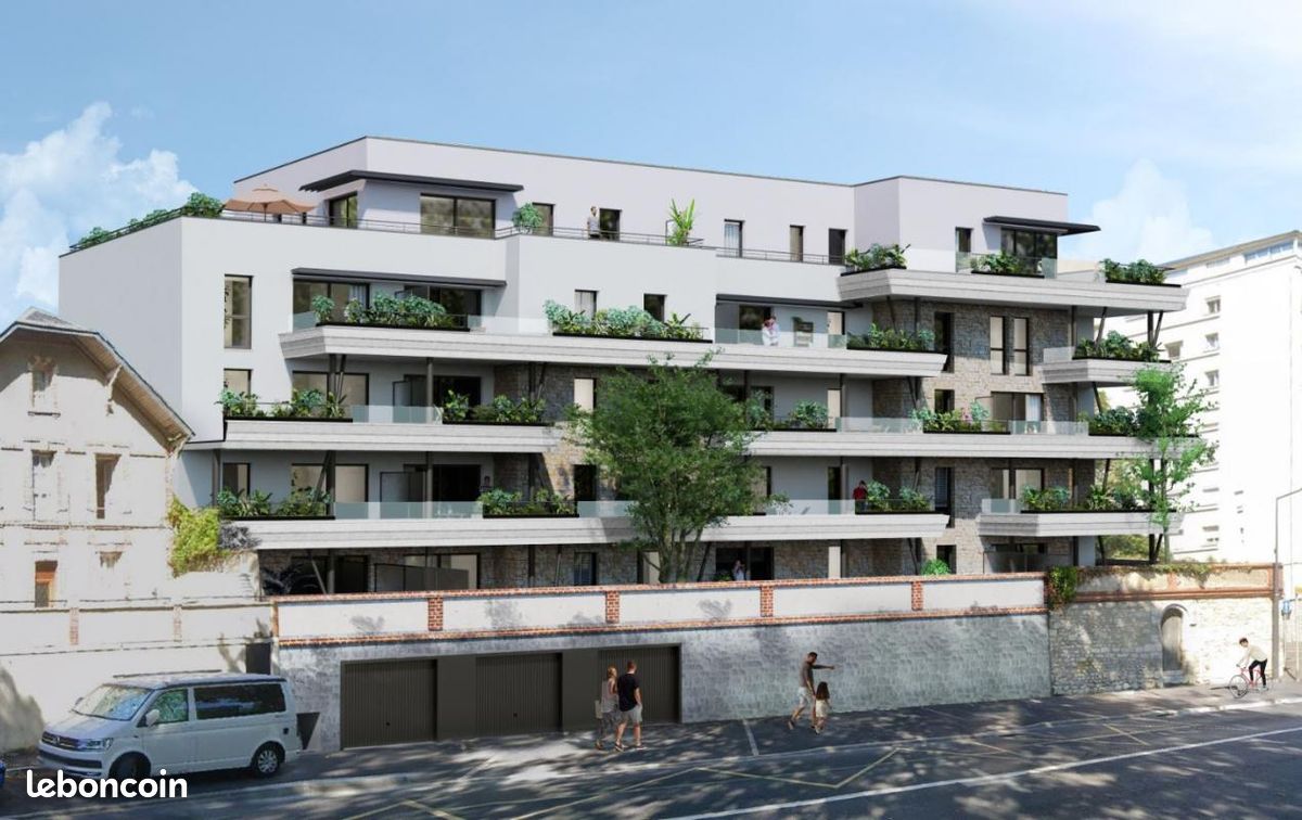 Apartamento de 3 habitaciónes en Orleans, France No. 61063