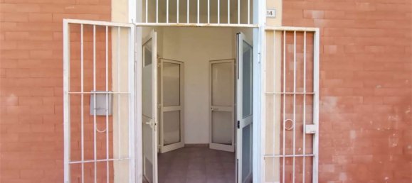 63m² Commercial property in Benevento, Italy No. 303759 23
