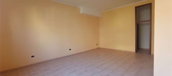 63m² Commercial property in Benevento, Italy No. 303759 46