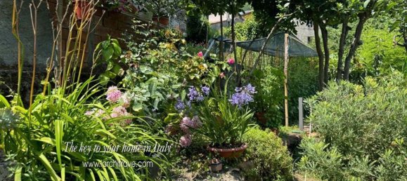  Castillos de 8 habitaciónes en Licciana Nardi, Italy No. 127043 14