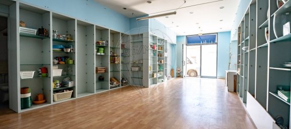 68m² Commercial property in Pombal, Portugal No. 66973 3