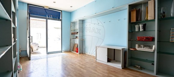 68m² Commercial property in Pombal, Portugal No. 66973 8