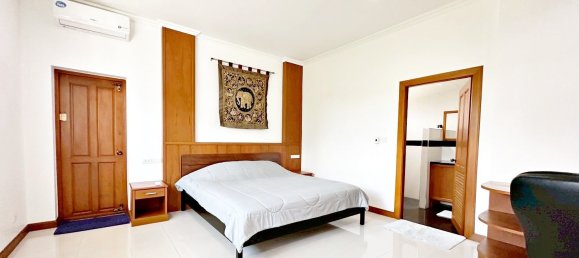 6 bedrooms Villa for sale in Pattaya, Chonburi, Eastern Thailand, Thailand № 173254 25