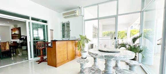 6 bedrooms Villa for sale in Pattaya, Chonburi, Eastern Thailand, Thailand № 173254 24