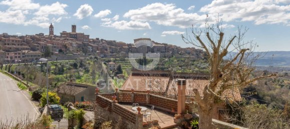 5 bedrooms House in Città della Pieve, Italy No. 49301 38