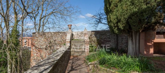 5 bedrooms House in Città della Pieve, Italy No. 49301 12