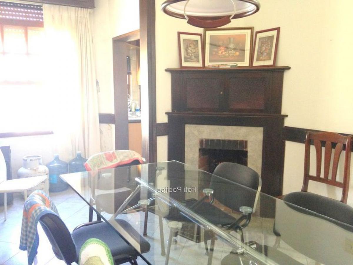 5 bedrooms House in Montevideo, Uruguay No. 7559