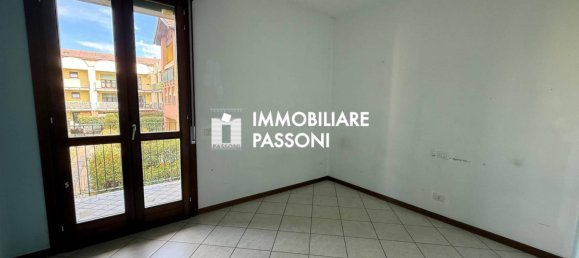 Apartamento de 2 dormitorios en Fagnano Olona, Italy No. 340524 11