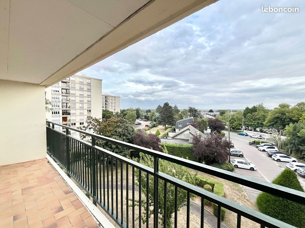 Квартира с 2 спальнями в Кан, Франция № 362178