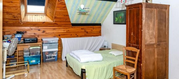 Casa de 5 dormitorios en Caumont, France No. 362416 9