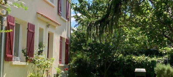 Casa de 4 dormitorios en Deux-Sevres, France No. 337084 14