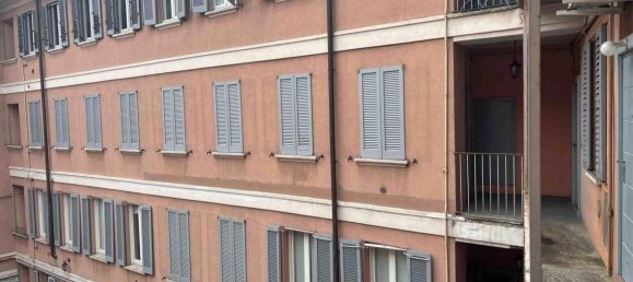 6 bedrooms Apartment in Milan, Italy No. 276253 4