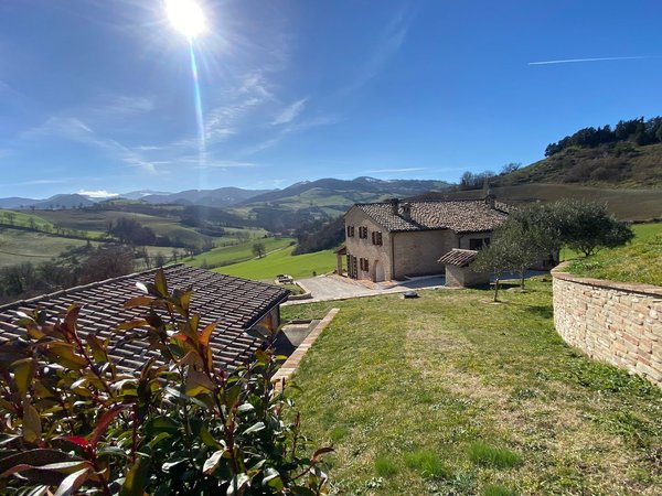 8-salle Maison à Urbania, Italy No. 148152