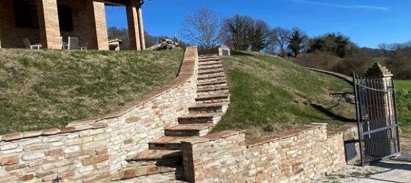 8-salle Maison à Urbania, Italy No. 148152 11