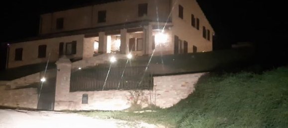 8-salle Maison à Urbania, Italy No. 148152 20