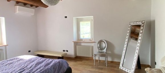 8-salle Maison à Urbania, Italy No. 148152 49